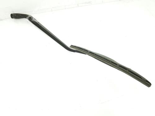 Front windshield wiper arm SUZUKI SX4 S-Cross (JY) 1.6 DDiS (AKK 416D) | BP5882573C143 
