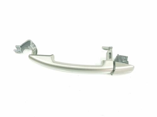 Used Front right exterior door handle PEUGEOT 407 (6D_) 2.0 HDi (6DRHRH) (140 hp) 8281706