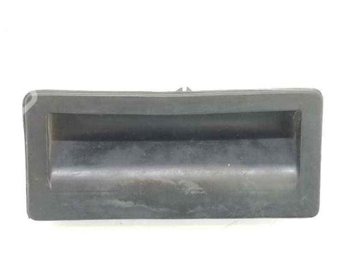 Used Tailgate handle Tailgate handle AUDI Q3 (8UB, 8UG) 2.0 TDI (140 hp) 8115860 8115860