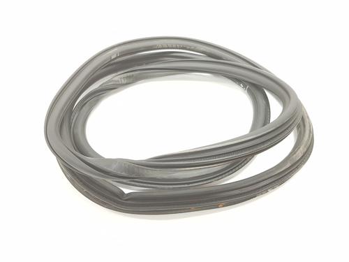 Used Rubber door seal AUDI Q3 Sportback (F3N) 35 TFSI Mild Hybrid (150 hp) 18674113