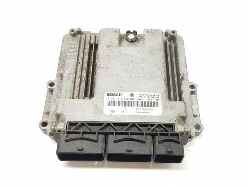Used Engine control unit (ECU) OPEL VIVARO A Bus (X83) [2001-2015]  18961444