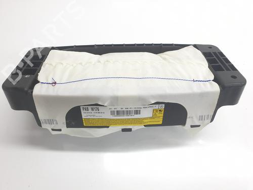 Airbag passager MERCEDES-BENZ GLA-CLASS (X156) GLA 200 CDI / d (156.908) (136 hp) 21070083