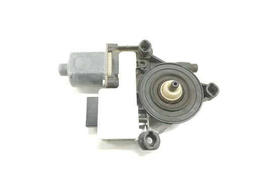 Rudehejsemotor bagstkærm højre SEAT LEON ST (5F8) 1.6 TDI (105 hp) 3653985