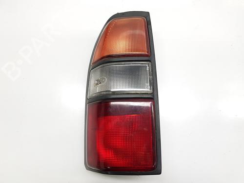 Used Left taillight TOYOTA LAND CRUISER 90 (_J9_) 3.0 TD (KZJ90_, KZJ95_, KZJ90R, KZJ95R, KZJ90W, KZJ95W) (125 hp) 31888061