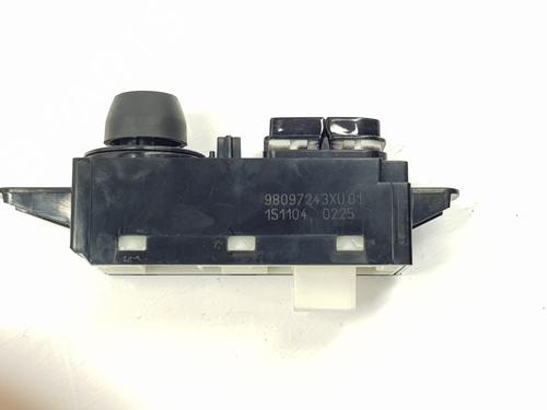 Switch PEUGEOT 2008 I (CU_) 1.6 BlueHDi 120 | BP24937722I30 