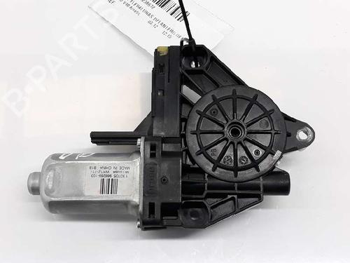 Right front window motor VOLVO V40 Hatchback (525) D2 | BP5567873E20 