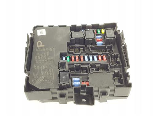 Used Fuse box Fuse box 36788730 36788730