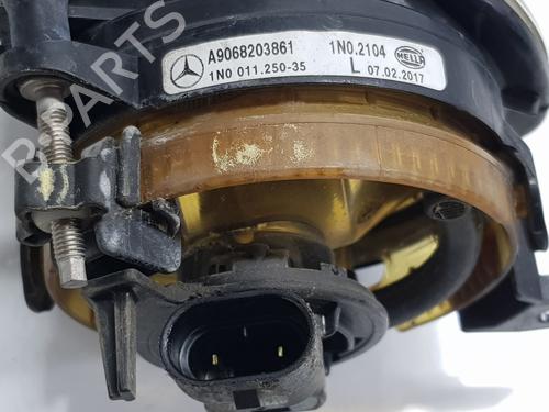 Left front fog light MERCEDES-BENZ SPRINTER 4,6-t Van (B906) 416 CDI (906.653, 906.655, 906.657, 906.633, 906.635,... | BP25789555C30 