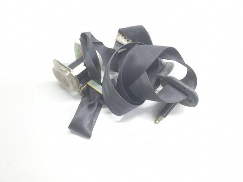 Used Rear left seatbelt TOYOTA RAV 4 II (_A2_) 2.0 D 4WD (CLA20_, CLA21_, CLA20R, CLA21R) (116 hp) 23445376