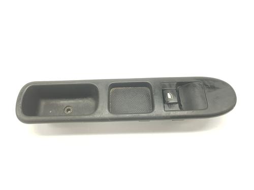 Used Right front window switch PEUGEOT 307 Break (3E) 2.0 HDI 110 (107 hp) 15133356