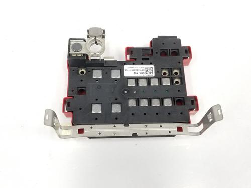 Used Fuse box Fuse box RENAULT MASTER III Van (FV) 2.3 dCi 135 FWD (FV0N, FV08, FV06, FV00) (136 hp) 9584074 9584074
