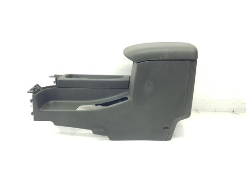 Used Armrest / Center console NISSAN NAVARA NP300 (D40) 2.5 dCi 4WD (171 hp) 29633438
