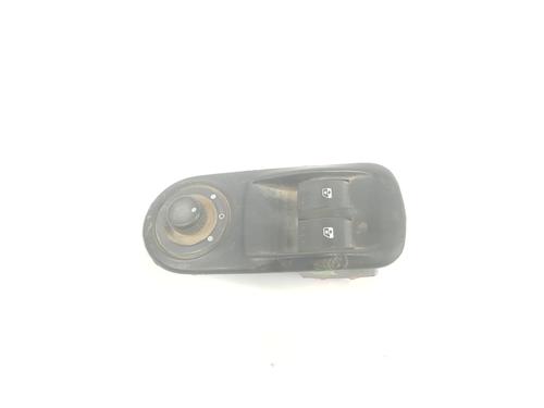 Used Right front window switch NISSAN INTERSTAR Van (X70) dCi 120 (120 hp) 9808271