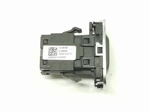 Autre VOLVO V40 Hatchback (525) D2 | BP17754344O1