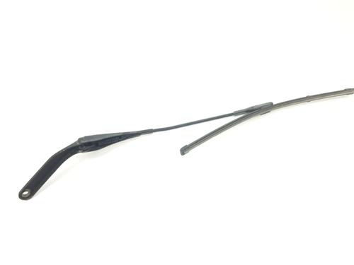 Used Front windshield wiper arm BMW 1 Convertible (E88) 118 d (143 hp) 15559408