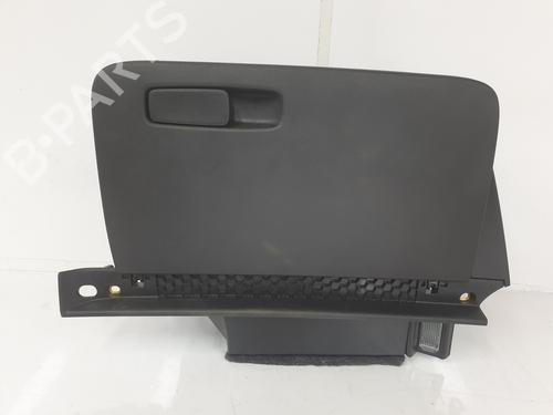 Used Glove box AUDI A1 Sportback (8XA, 8XF) 1.0 TFSI (95 hp) 9753761
