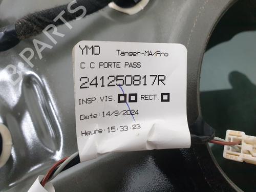 Right front door DACIA SANDERO III  | BP32389745C3 