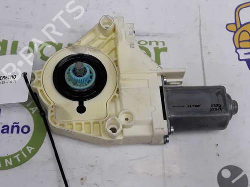 Used Right rear window motor LAND ROVER RANGE ROVER SPORT I (L320) 2.7 D 4x4 (190 hp) 3653327
