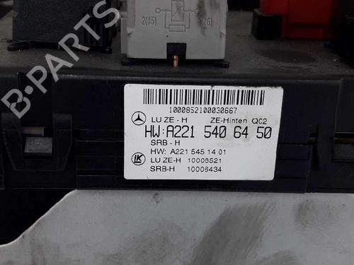 Fuse box MERCEDES-BENZ S-CLASS (W221, V221) S 320 CDI (221.022, 221.122) | BP2338646E1 