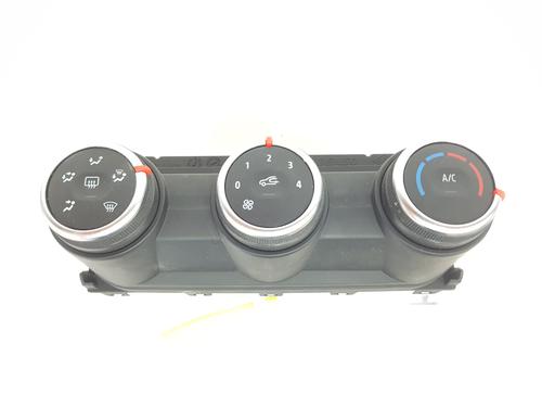 Used Climate control Climate control 37471837 37471837
