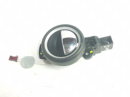 Used Front left interior door handle Front left interior door handle MINI MINI (R56) Cooper (120 hp) 8600879 8600879
