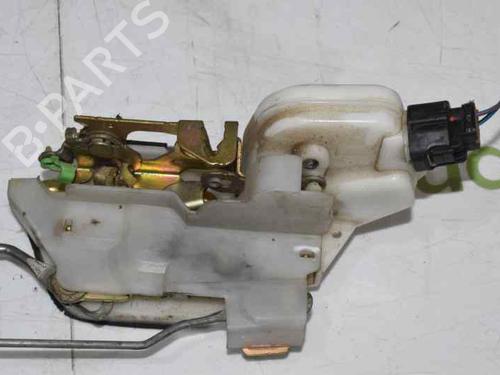 Used Front right lock MITSUBISHI PAJERO III (V7_W, V6_W) 3.2 Di-D (V68W) (160 hp) 2002029