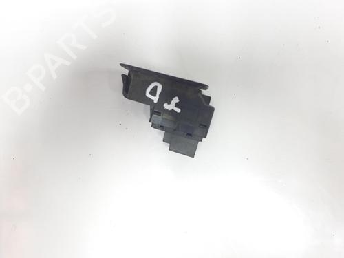 Used Right rear window switch VW GOLF VII (5G1, BQ1, BE1, BE2) 1.6 TDI (110 hp) 10282339