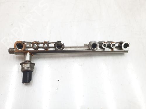 Injection rail RENAULT MEGANE III Hatchback (BZ0/1_, B3_) 1.2 TCe (BZ2B, BZ11) | BP37014739M98 - Image 2