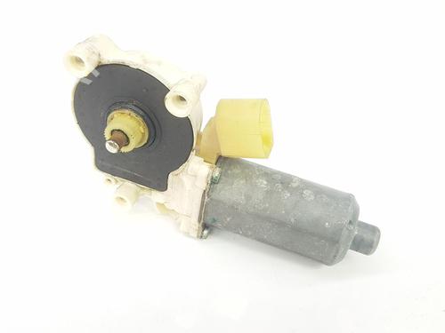 Used Left front window motor BMW X6 (E71, E72) xDrive 35 d (286 hp) 10704610