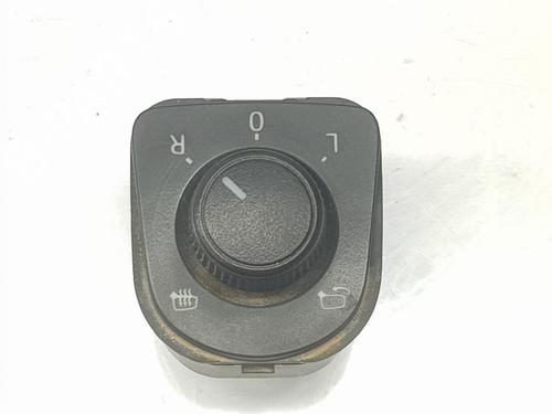 Used Mirror switch VW GOLF IV (1J1) 1.9 TDI (110 hp) 11920379