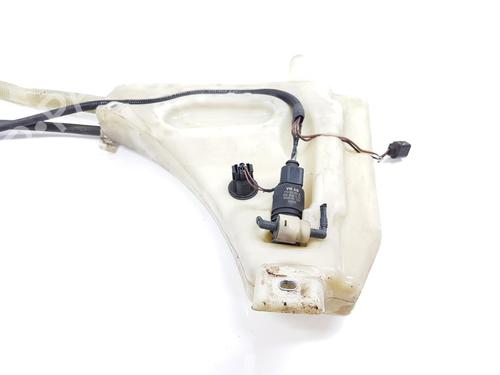 Windscreen washer tank AUDI Q7 (4LB) 3.0 TDI quattro | BP17946576C113 
