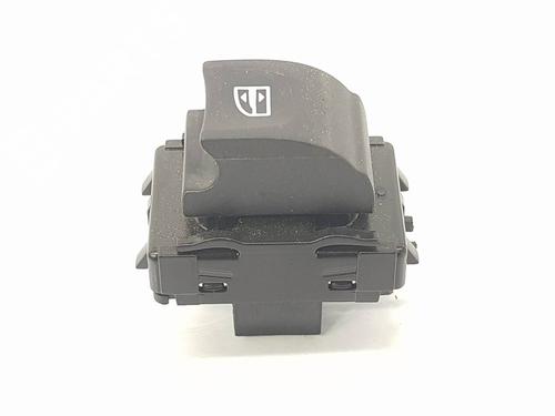 Used Left rear window switch Left rear window switch RENAULT MEGANE IV Hatchback (B9A/M/N_) [2015-2026] 8218667 8218667