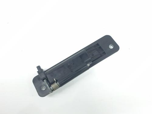Trunk håndtak MERCEDES-BENZ M-CLASS (W164) ML 350 CDI 4-matic (164.125, 164.124) | BP16839921C132 