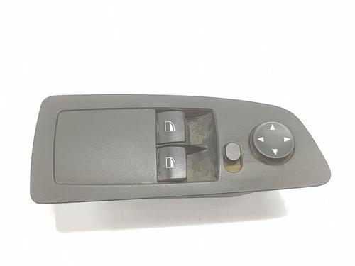 Used Right front window switch BMW 1 (E87) 118 d (122 hp) 3380575