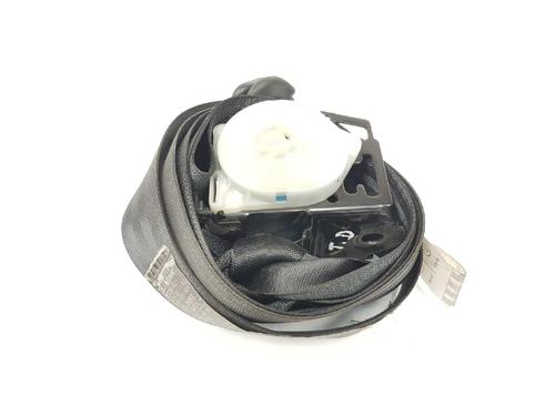 Sikkerhedssele bag højre MITSUBISHI PAJERO III (V7_W, V6_W) 3.2 Di-D (V68W) (160 hp) 6922963
