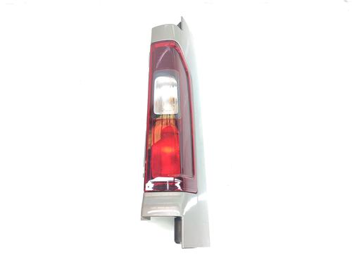 Used Right taillight RENAULT TRAFIC III Bus (JG_) 1.6 dCi 125 (JGMH) (125 hp) 10227566