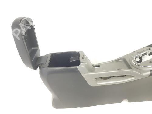 Armrest / Center console KIA SPORTAGE III (SL) 2.0 CRDi AWD | BP9645315I20 