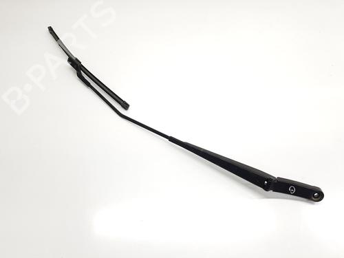 Used Front windshield wiper arm SEAT IBIZA V (KJ1, KJG) 1.0 MPi (80 hp) 30743059