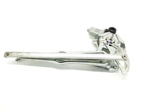 Used Front right window mechanism TOYOTA YARIS (_P1_) 1.0 (SCP10_, SCP10R) (68 hp) 21876992