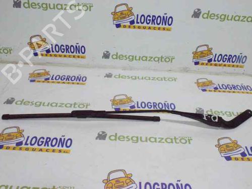 Used Front windshield wiper arm BMW 1 (E87) 118 d (122 hp) 7894255