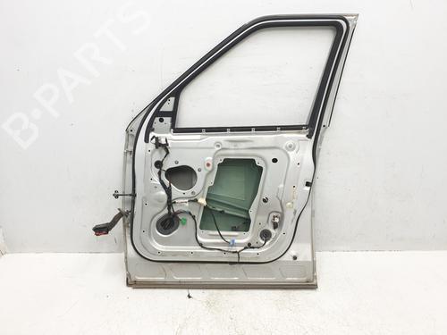 Right front door LAND ROVER RANGE ROVER SPORT I (L320) 2.7 D 4x4 | BP27363262C3 