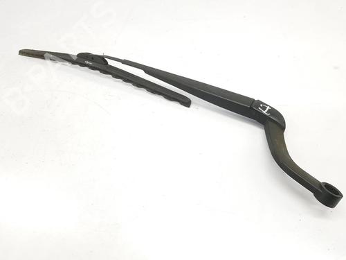 Used Front windshield wiper arm LAND ROVER DISCOVERY III (L319) 2.7 TD 4x4 (190 hp) 8049651