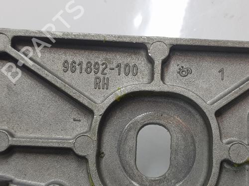 Front right window mechanism MERCEDES-BENZ E-CLASS Coupe (C207) E 250 CDI / BlueTEC / d (207.303, 207.304) | BP17670131C23 