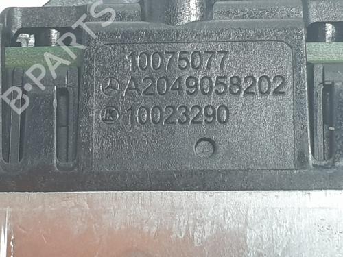 Raamschakelaar rechts achter MERCEDES-BENZ C-CLASS (W204) C 180 CDI (204.000) | BP30569588I28