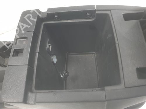 Armrest / Center console JEEP WRANGLER III (JK) 2.8 CRD | BP31022698I20