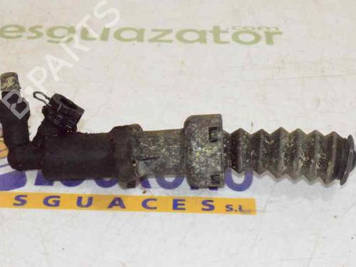 Used Clutch slave cylinder PEUGEOT 407 (6D_) 2.0 HDi (6DRHRH) (140 hp) 14117526