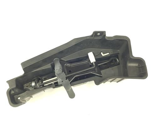 Jack Kit AUDI Q3 (8UB, 8UG) 2.0 TDI | BP18964699C119 