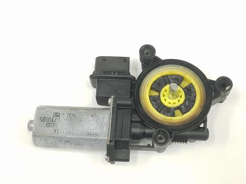 Portierruitmotor linksachter BMW 2 Active Tourer (F45) 218 d (150 hp) 17197541