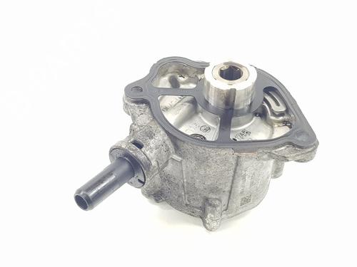 Used Vacuum pump MERCEDES-BENZ GLA-CLASS (X156) GLA 200 CDI / d (156.908) (136 hp) 28484830