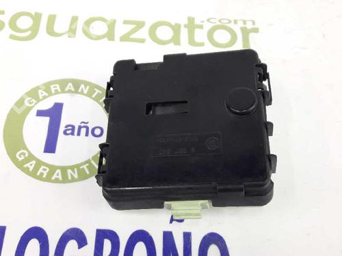 Used Fuse box BMW X3 (E83) 2.0 d (150 hp) 2267347